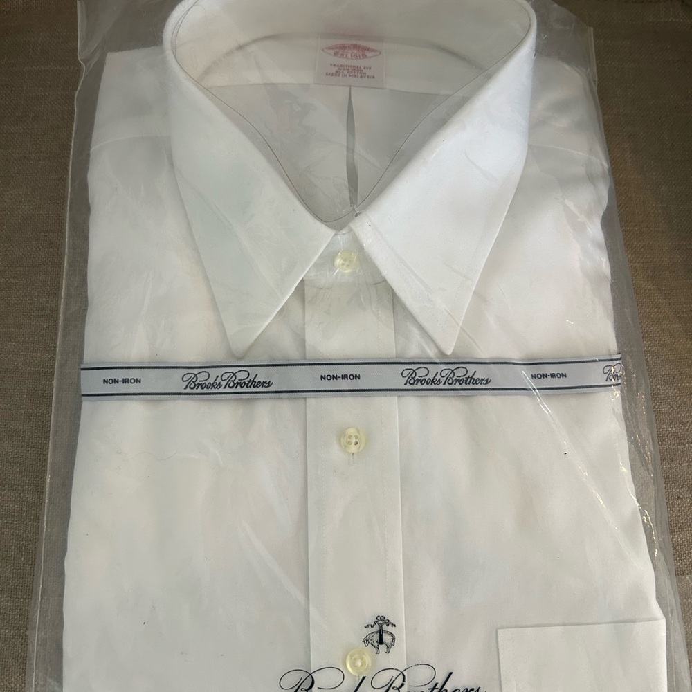 NWT Brooks Brothers Long Sleeve White Men's Dress Shirt Size 17 1/2 - 35